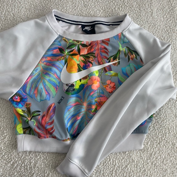 NIKE white and tropical print pullover - Picture 1 of 9